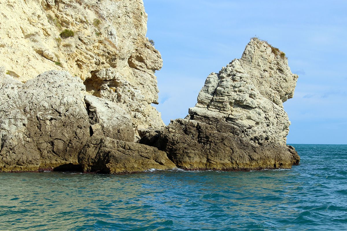 motobarca Leonarda escursione grotte marine Vieste il Vecchietto